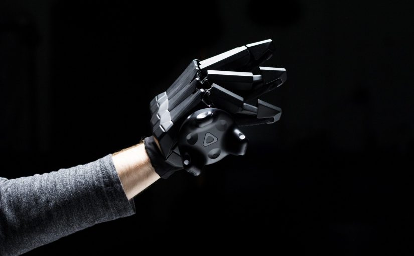 VRGluv: El Primer Guante Háptico para la Realidad Virtual